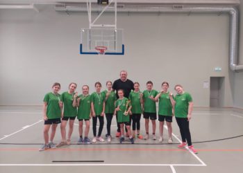 2. vieta tautas bumbā meitenēm