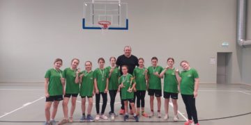 2. vieta tautas bumbā meitenēm